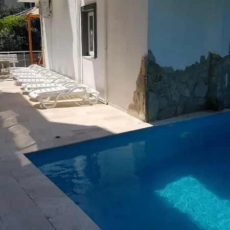 Rezidans Apartamento *